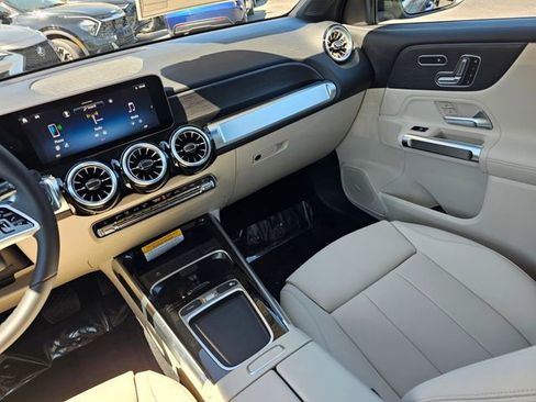 New 2026 Mercedes-Benz GLB 250 4MATIC image 30