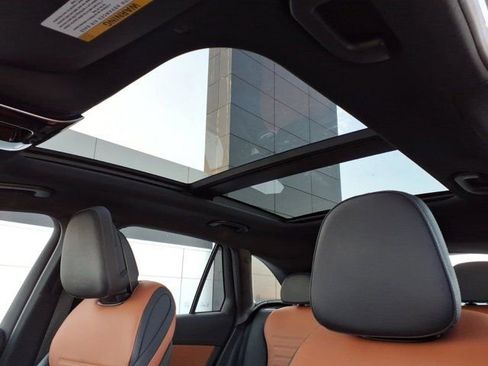 Used 2024 Mercedes-Benz GLC 43 AMG 4MATIC image 15