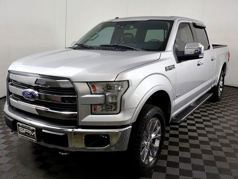 Used 2015 Ford F150 Lariat w/ Equipment Group 502A Luxury image 3