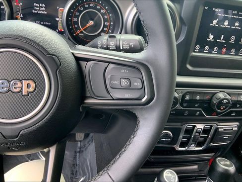 Certified 2023 Jeep Wrangler Unlimited Sport AWD/4WD image 24