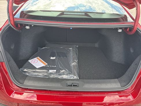 New 2027 Nissan Sentra SR FWD image 33