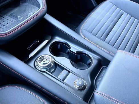 Certified 2025 Ford Explorer ST-Line w/ Premium Package image 17