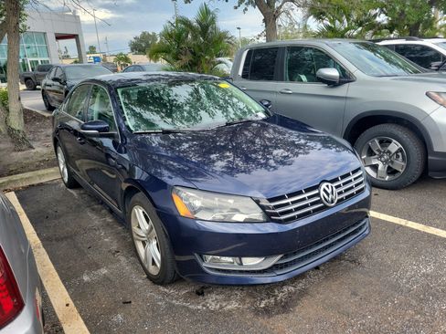 Used 2013 Volkswagen Passat TDI SE FWD image 1