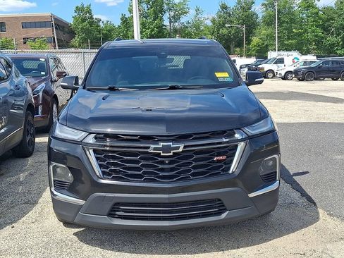 Used 2023 Chevrolet Traverse RS AWD/4WD image 3