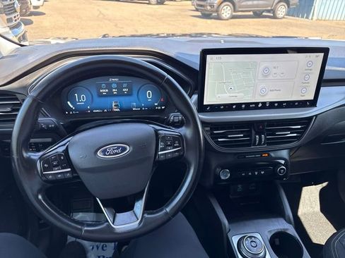 Used 2023 Ford Escape Active w/ Tech Pack #2 AWD/4WD image 11
