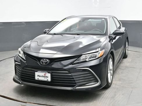 Used 2023 Toyota Camry LE FWD image 2