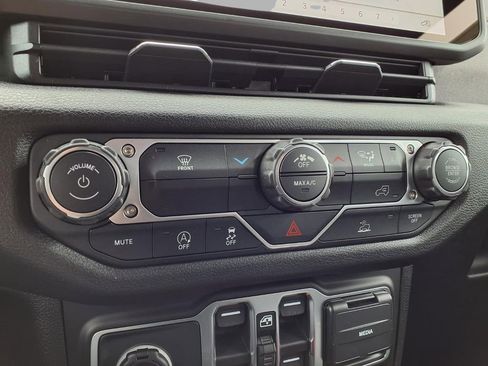 New 2026 Jeep Wrangler Unlimited Sport AWD/4WD image 9