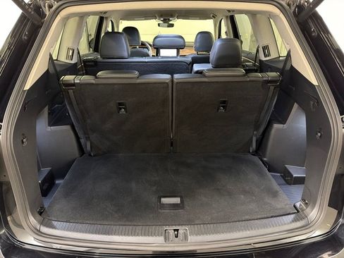 Used 2025 Volkswagen Atlas SE AWD/4WD image 34