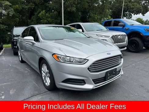 Used 2016 Ford Fusion SE FWD image 1
