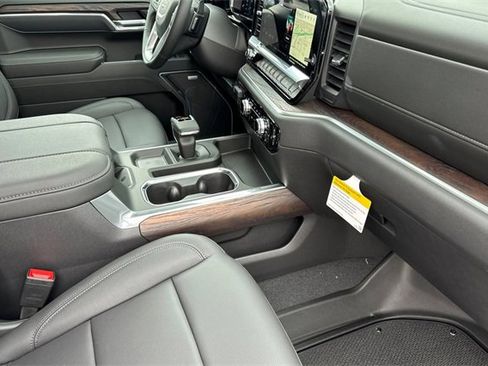 New 2026 GMC Sierra 1500 SLT w/ SLT Premium Plus Package image 17