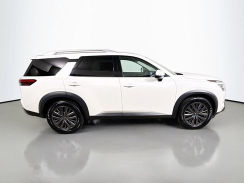 Used 2023 Nissan Pathfinder SL w/ SL Premium Package image 8