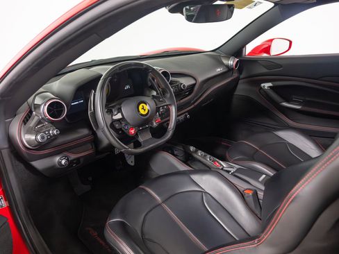 Certified 2021 Ferrari F8 Tributo RWD image 14