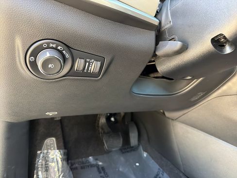 Used 2026 Jeep Compass Limited AWD/4WD image 20