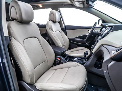 Used 2018 Hyundai Santa Fe Sport image 6