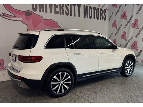 Used 2022 Mercedes-Benz GLB 250 w/ Premium Package Lite image 10