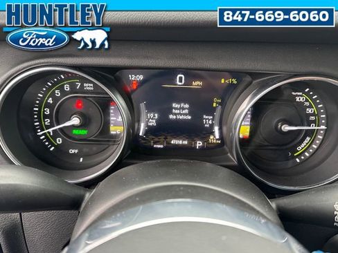 Used 2021 Jeep Wrangler Unlimited Rubicon 4xe w/ Dual Top Group AWD/4WD image 30