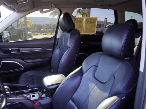Used 2020 Kia Telluride EX image 17