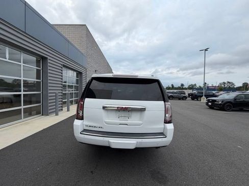 Used 2017 GMC Yukon XL Denali w/ Open Road Package AWD/4WD image 8