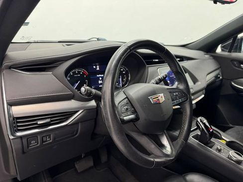 Used 2022 Cadillac XT4 Premium Luxury w/ Enhanced Visibility Package image 34