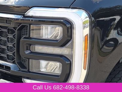 New 2026 Ford F250 Lariat w/ Black Appearance Package