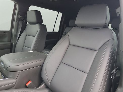 New 2026 Chevrolet Suburban LT w/ Comfort Package image 25