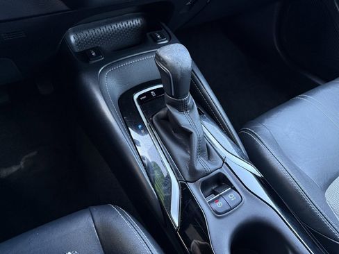 Used 2019 Toyota Corolla XSE image 21