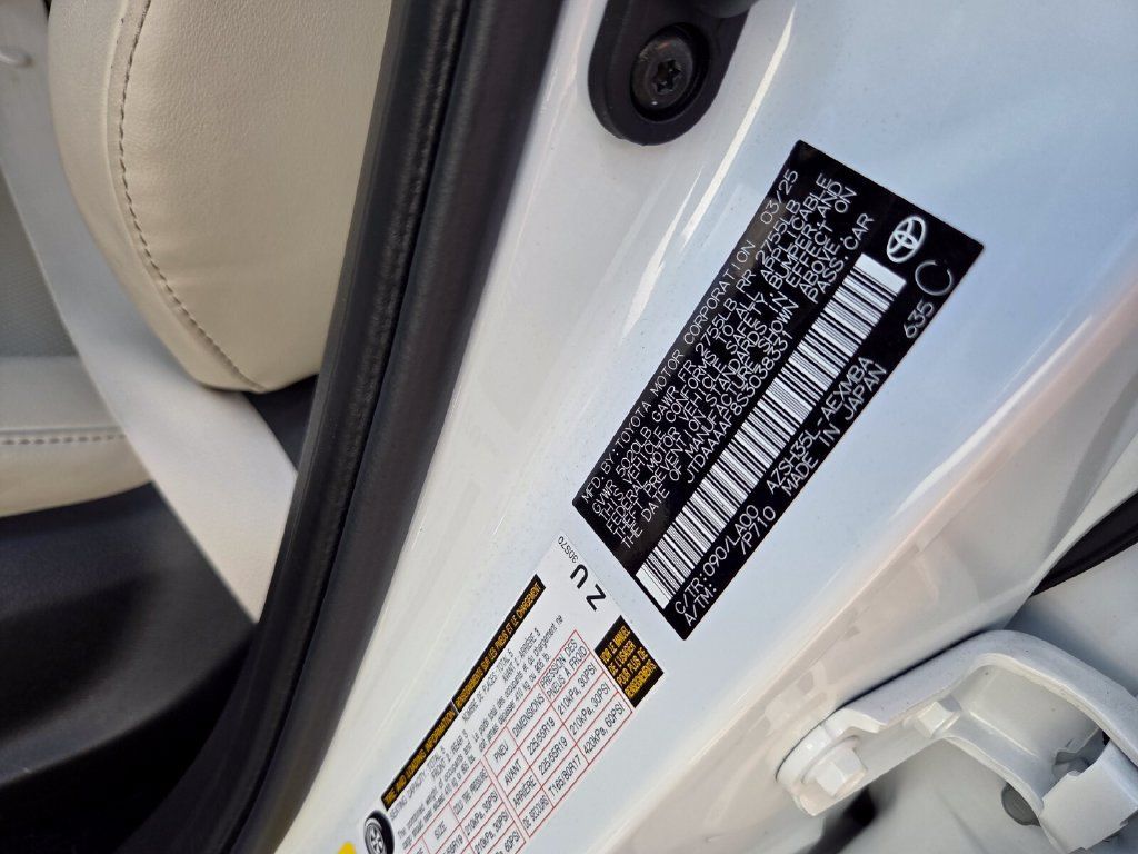 Used 2025 Toyota Crown AWD/4WD image 7