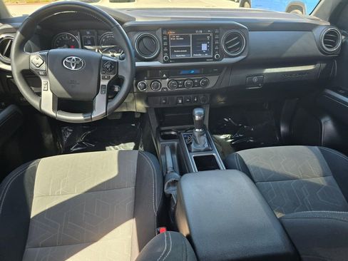 Used 2023 Toyota Tacoma TRD Off-Road AWD/4WD image 18