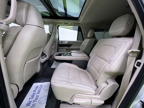 Used 2018 Lincoln Navigator L Reserve w/ Technology Package image 28