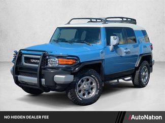 Used 2013 Toyota FJ Cruiser 4WD w/ Convenience Pkg video 1