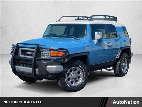 Used 2013 Toyota FJ Cruiser 4WD w/ Convenience Pkg image 1