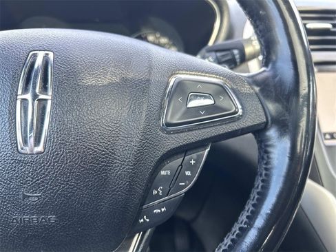 Used 2017 Lincoln MKC Reserve w/ Technology Package image 25