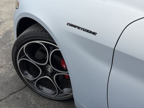 Used 2024 Alfa Romeo Giulia AWD image 10