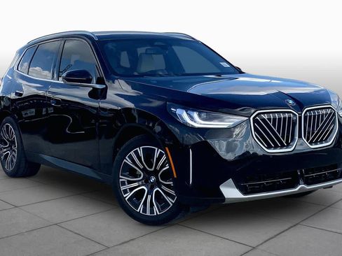 Used 2026 BMW X3 xDrive30 w/ Premium Package image 2