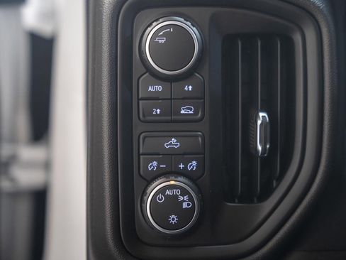 Used 2025 Chevrolet Silverado 1500 W/T w/ WT Value Package AWD/4WD image 42
