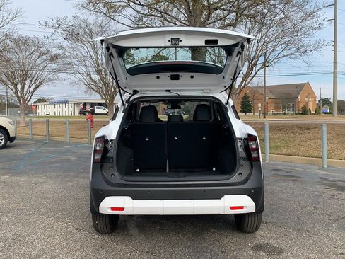 New 2026 Nissan Kicks S image 5