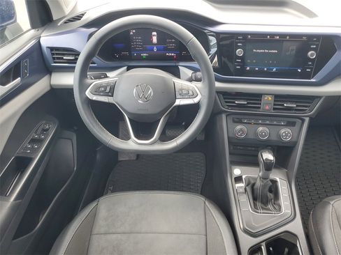 Used 2022 Volkswagen Taos SE image 55