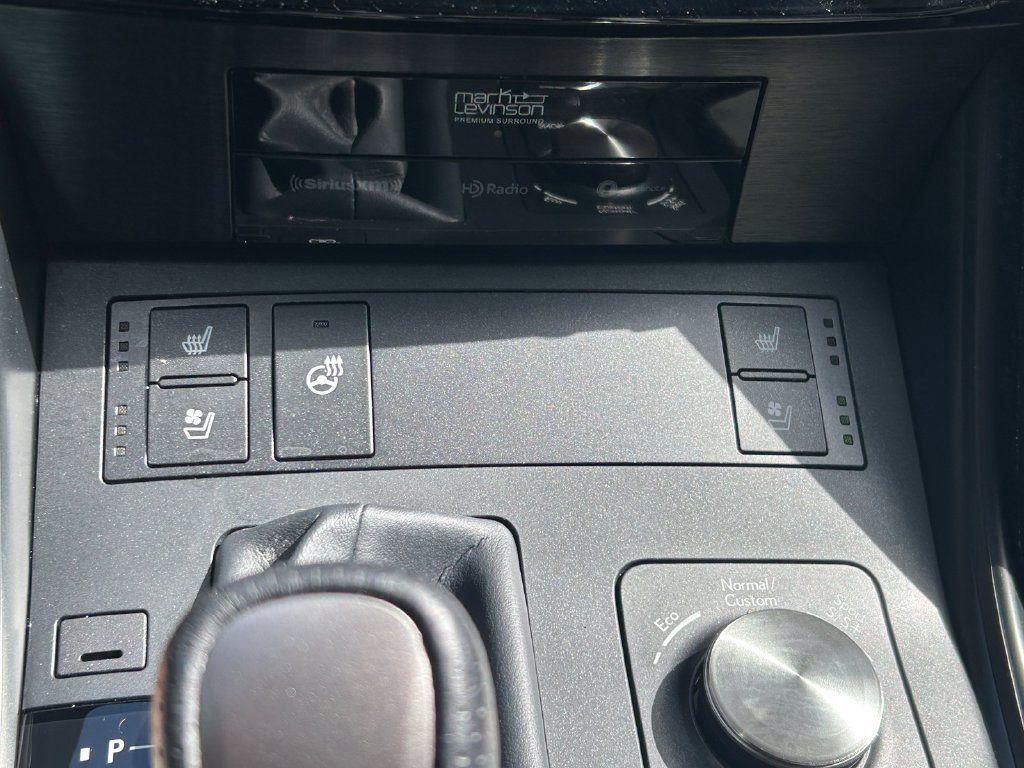 Used 2025 Lexus IS 500 w/ Accessory Package 2 RWD image 30