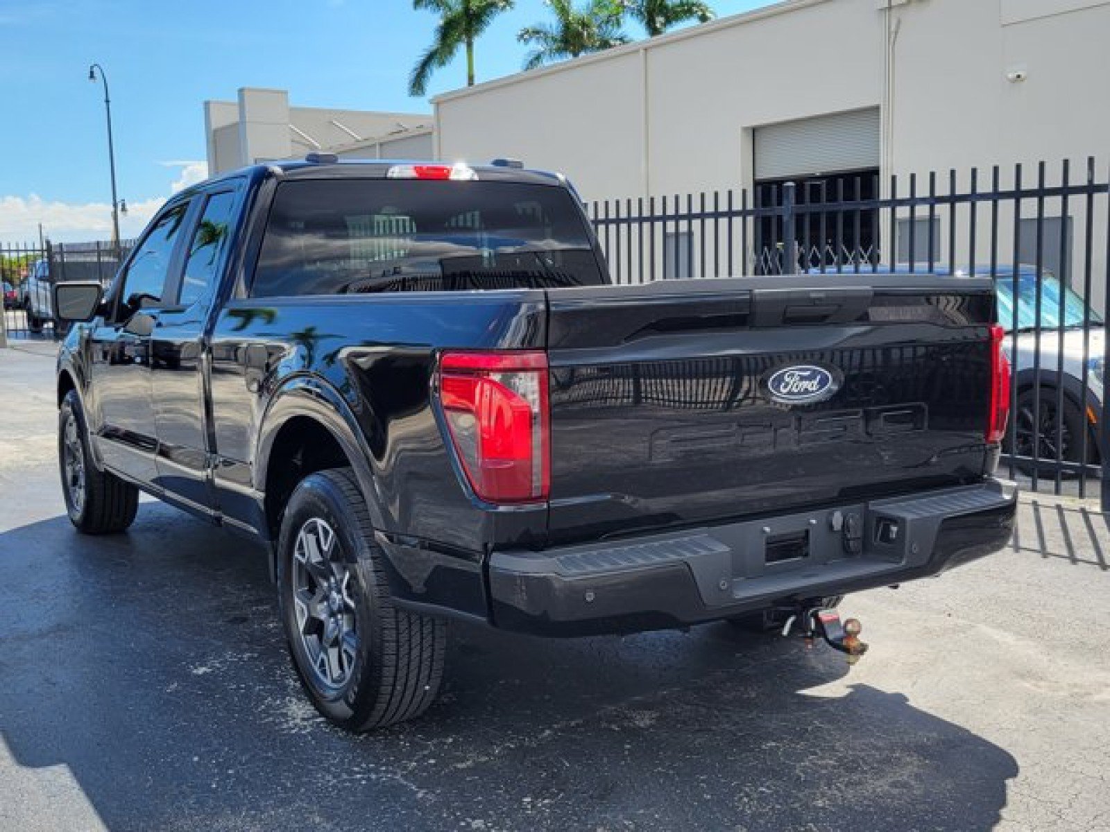 Used 2025 Ford F150 STX w/ Equipment Group 200A RWD image 5