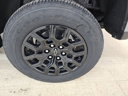 New 2026 Chevrolet Colorado W/T image 15