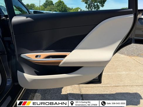 Used 2024 Lucid Air Touring AWD/4WD image 18