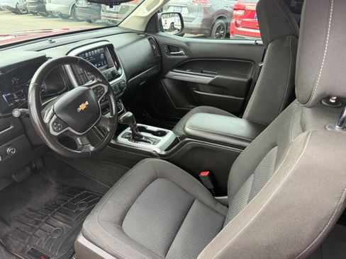 Used 2018 Chevrolet Colorado LT w/ LT Convenience Package AWD/4WD image 11