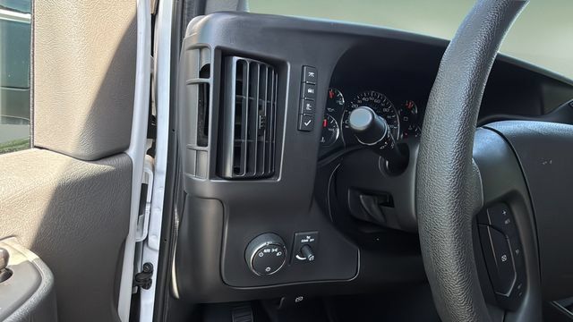 Used 2025 Chevrolet Express 2500 w/ Driver Convenience Package RWD image 22