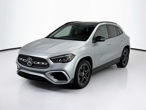 Used 2025 Mercedes-Benz GLA 250 image 1