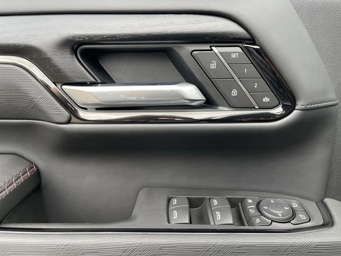 New 2025 GMC Sierra 2500 AT4X w/ AT4X AEV Edition image 60