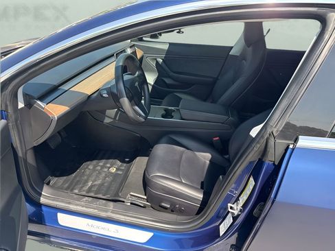 Used 2018 Tesla Model 3 Long Range AWD/4WD image 9