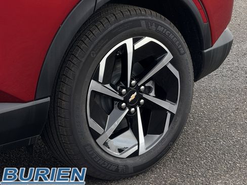 New 2026 Chevrolet Equinox EV LT image 30