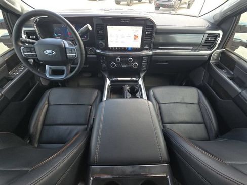 Used 2025 Ford F250 Lariat w/ Lariat Ultimate Package AWD/4WD image 35