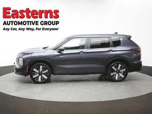 Used 2025 Mitsubishi Outlander SE AWD/4WD image 59