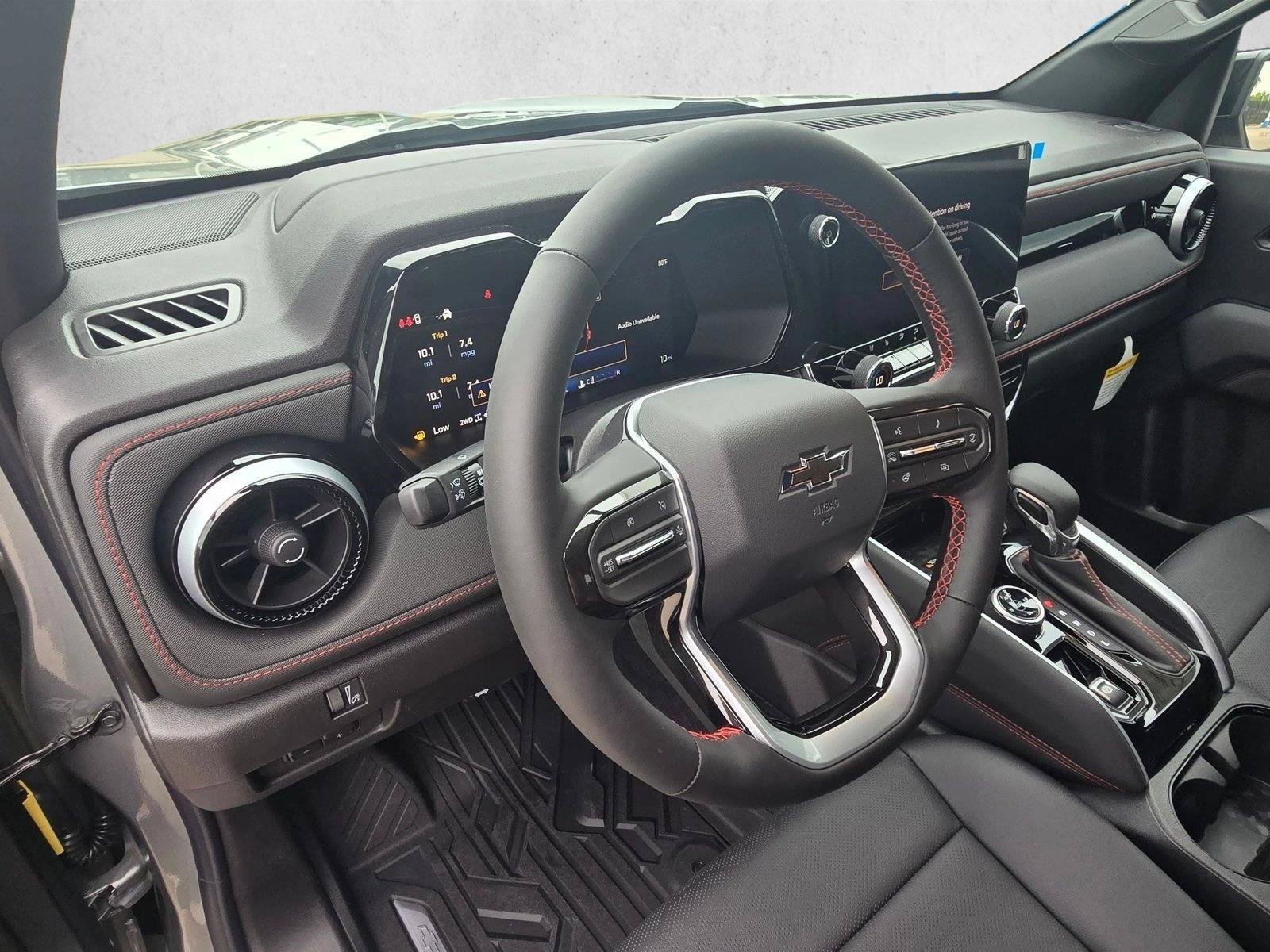 New 2026 Chevrolet Colorado Z71 w/ Technology Package AWD/4WD image 3